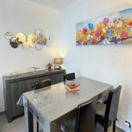 Apartment 2 For 4 People
