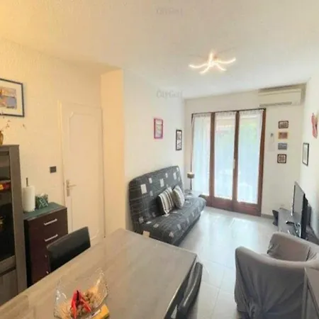 Apartment 2 For 4 People